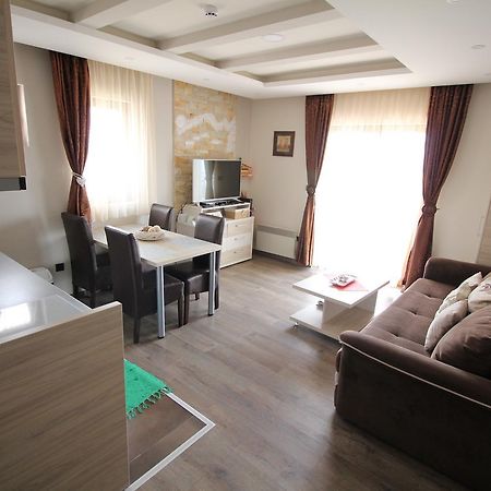 Apartment G10 Milmari Resort コパオニク エクステリア 写真